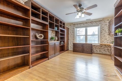 Tiny photo for 4545 W Touhy Avenue #116, Lincolnwood, IL 60712 (MLS # 12594208)