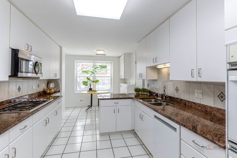 Tiny photo for 4545 W Touhy Avenue #116, Lincolnwood, IL 60712 (MLS # 12594208)