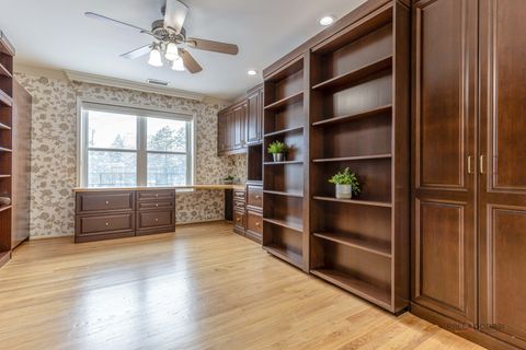 Tiny photo for 4545 W Touhy Avenue #116, Lincolnwood, IL 60712 (MLS # 12594208)