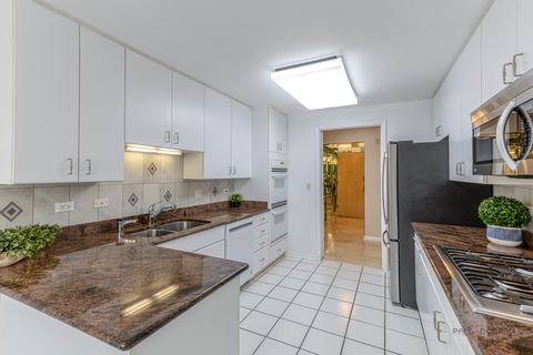 Tiny photo for 4545 W Touhy Avenue #116, Lincolnwood, IL 60712 (MLS # 12594208)