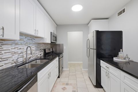 Tiny photo for 5001 Carriage Way Drive #116, Rolling Meadows, IL 60008 (MLS # 12620146)
