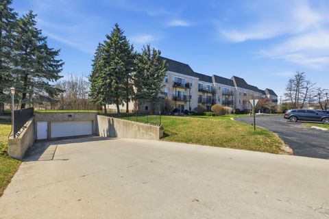 Tiny photo for 5001 Carriage Way Drive #116, Rolling Meadows, IL 60008 (MLS # 12620146)