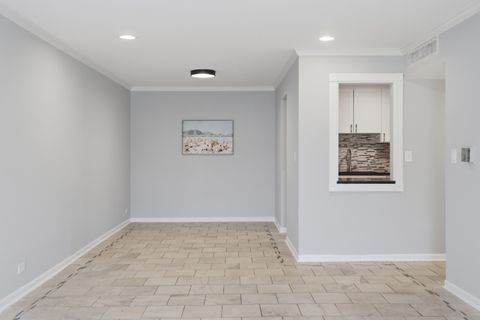 Tiny photo for 5001 Carriage Way Drive #116, Rolling Meadows, IL 60008 (MLS # 12620146)