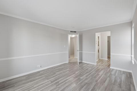Tiny photo for 5001 Carriage Way Drive #116, Rolling Meadows, IL 60008 (MLS # 12620146)