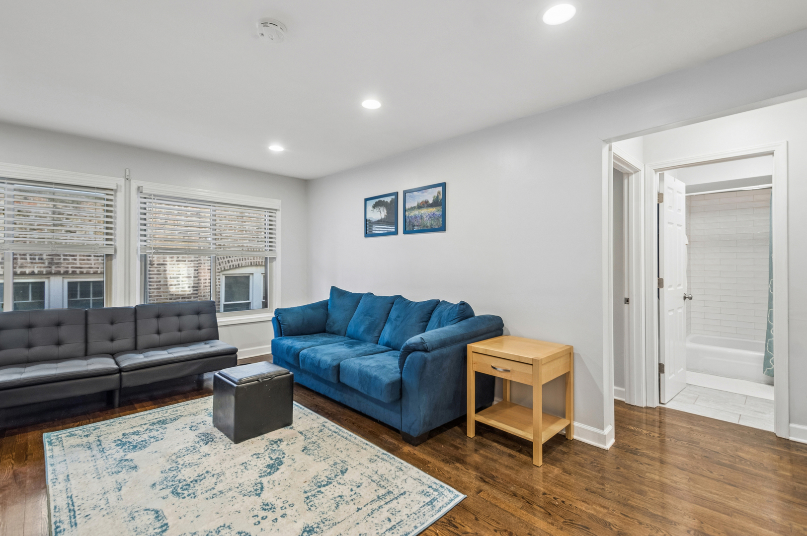 2619 W Agatite Avenue 2B