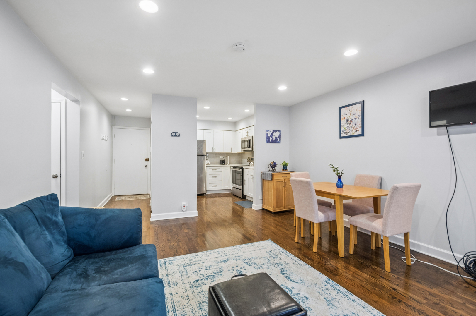 2619 W Agatite Avenue 2B