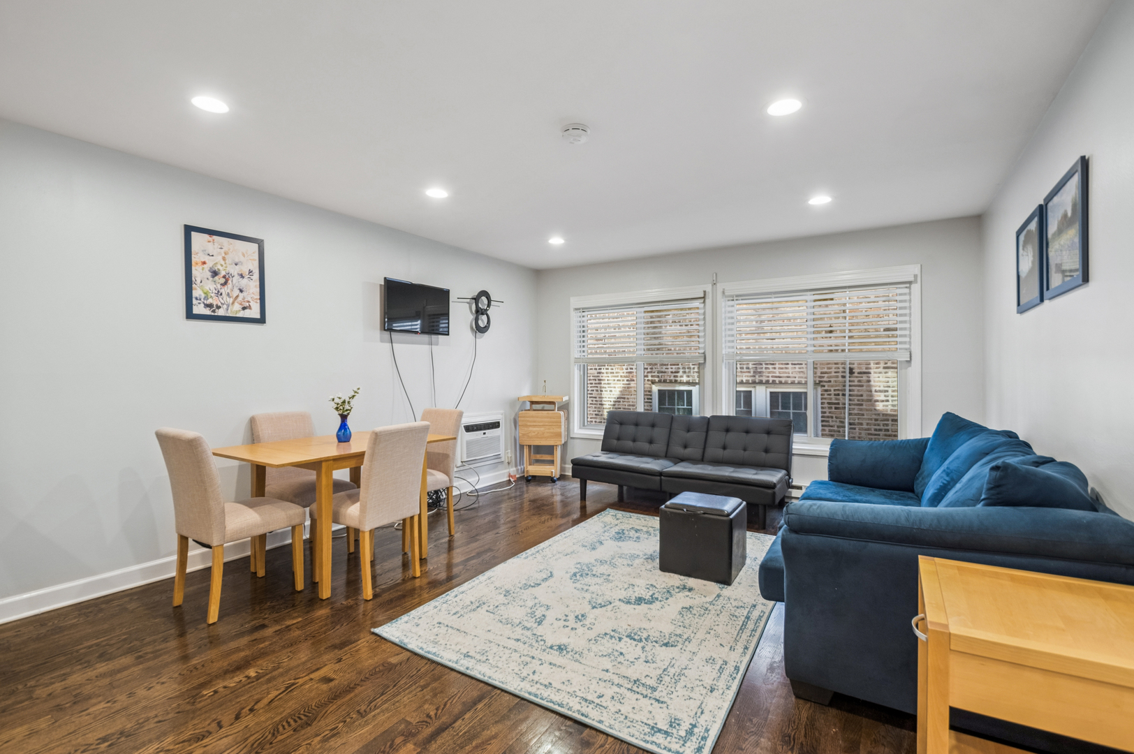 2619 W Agatite Avenue 2B