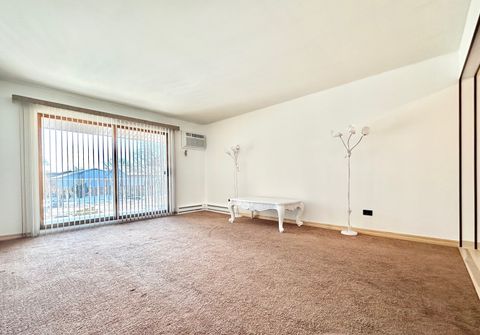 Tiny photo for 880 OLD WILLOW Road #282, Prospect Heights, IL 60070 (MLS # 12558125)