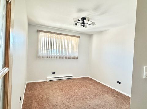 Tiny photo for 880 OLD WILLOW Road #282, Prospect Heights, IL 60070 (MLS # 12558125)