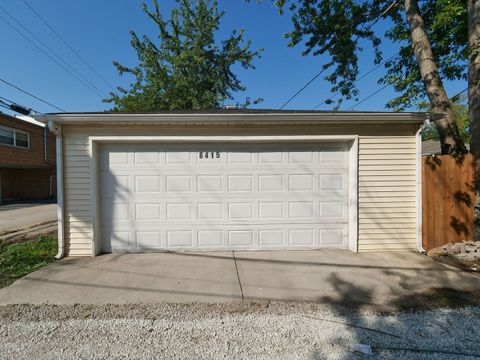 Tiny photo for 8415 Trumbull Avenue, Skokie, IL 60076 (MLS # 12489338)