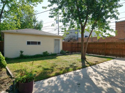 Tiny photo for 8415 Trumbull Avenue, Skokie, IL 60076 (MLS # 12489338)