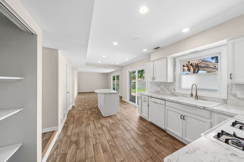Tiny photo for 465 Ridgefield Drive, Roselle, IL 60172 (MLS # 12676810)