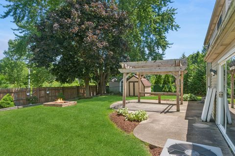 Tiny photo for 465 Ridgefield Drive, Roselle, IL 60172 (MLS # 12676810)