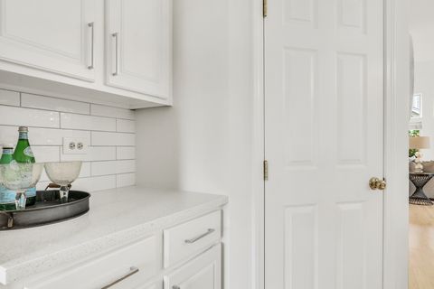 Tiny photo for 699 Snow Cap Court, Gurnee, IL 60031 (MLS # 12527259)