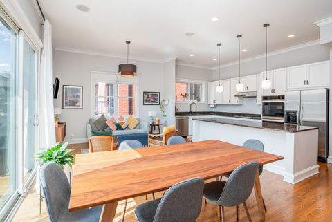 Tiny photo for 635 W Briar Place #3W, Chicago, IL 60657 (MLS # 12478857)