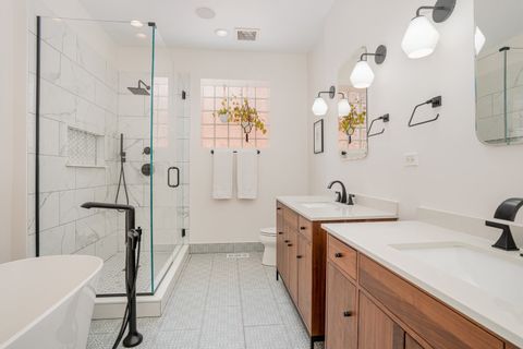 Tiny photo for 635 W Briar Place #3W, Chicago, IL 60657 (MLS # 12478857)