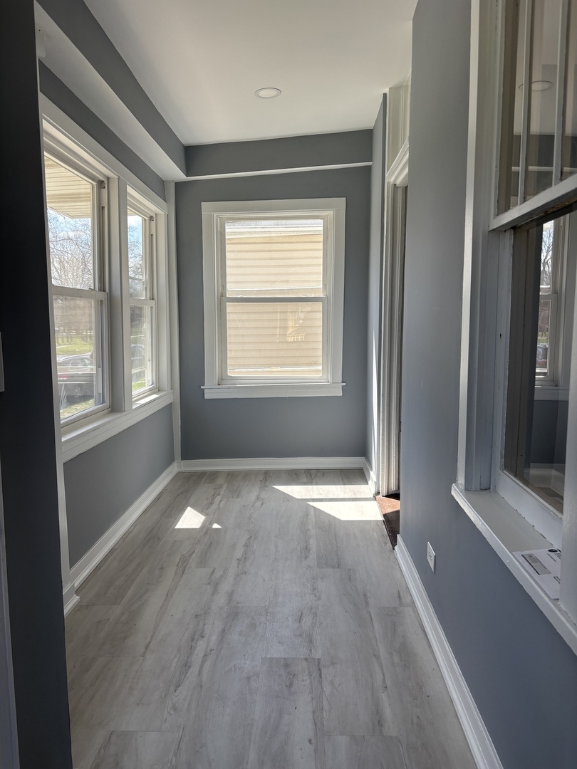 9236 S Blackstone Avenue