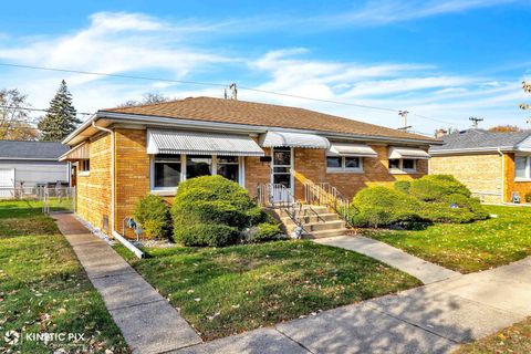 Photo of 7528 Kenneth Avenue, Skokie, IL 60076 (MLS # 12515723)