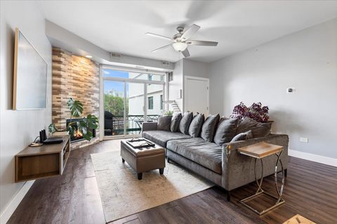 Tiny photo for 680 N Green Street #412, Chicago, IL 60642 (MLS # 12583001)