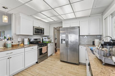 Tiny photo for 59 Cora Avenue, Fox Lake, IL 60020 (MLS # 12628073)