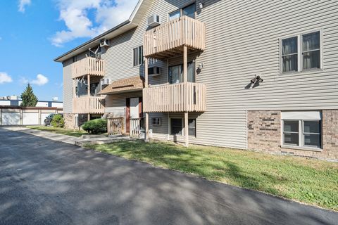 Tiny photo for 1521 Pioneer Road #7, Crest Hill, IL 60403 (MLS # 12484277)