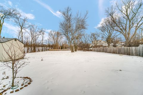 Tiny photo for 831 W North Street, Hinsdale, IL 60521 (MLS # 12552765)