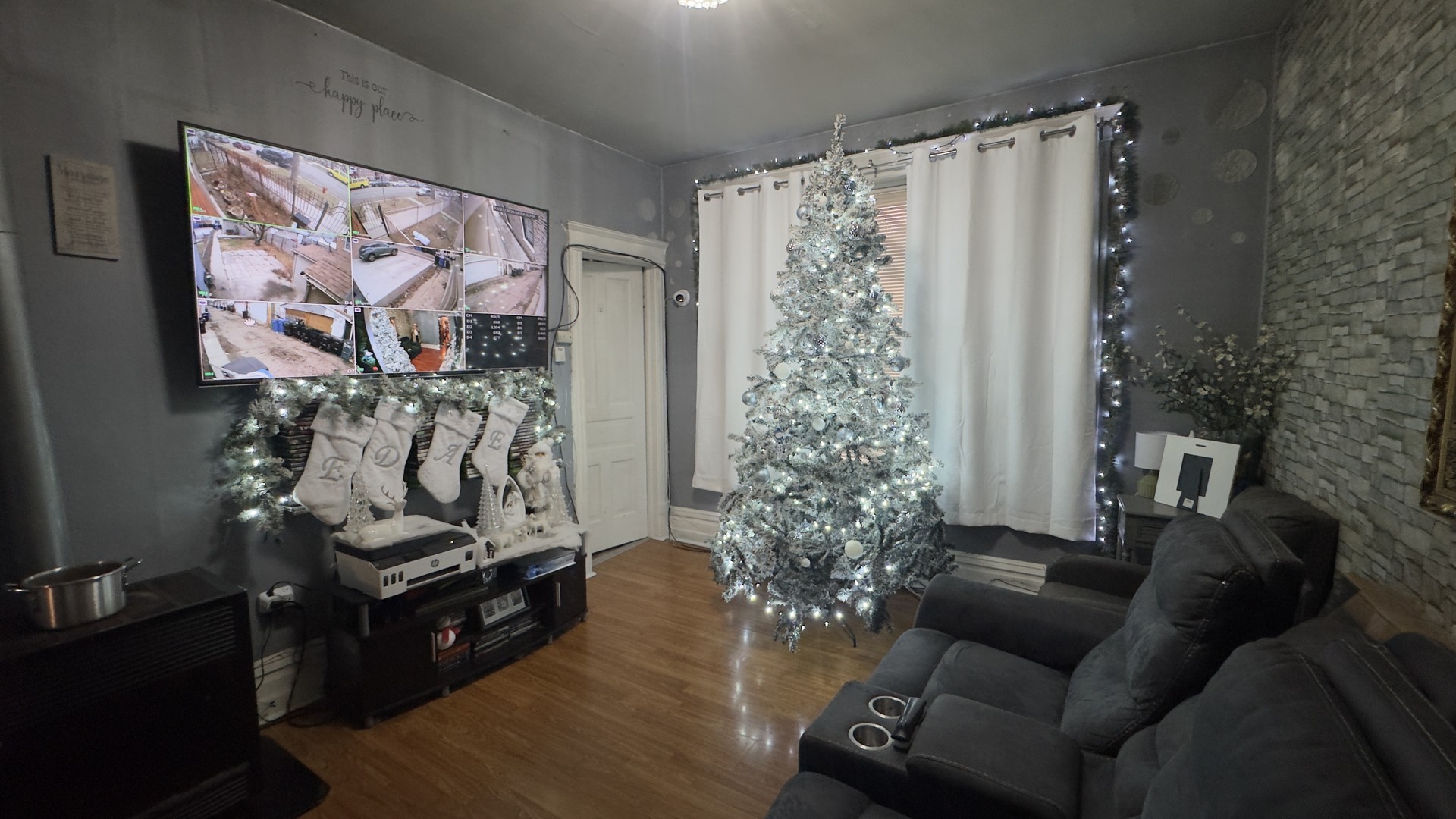 3026 S Saint Louis Avenue