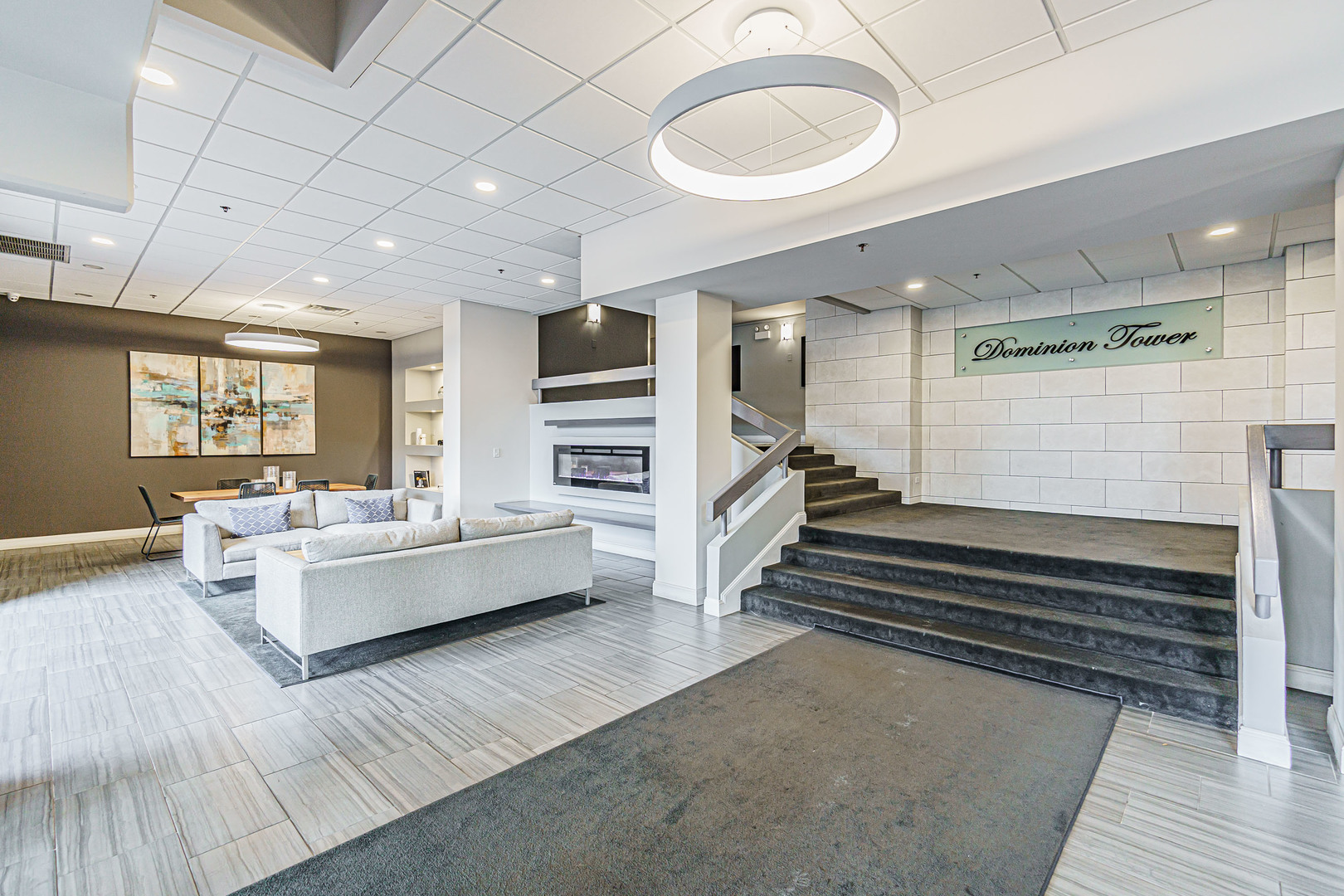 465 W Dominion Drive 1302