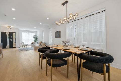 Tiny photo for 1522 W Wolfram Street, Chicago, IL 60657 (MLS # 12323600)