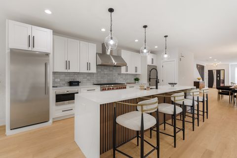 Tiny photo for 1522 W Wolfram Street, Chicago, IL 60657 (MLS # 12323600)