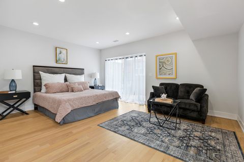 Tiny photo for 1522 W Wolfram Street, Chicago, IL 60657 (MLS # 12323600)