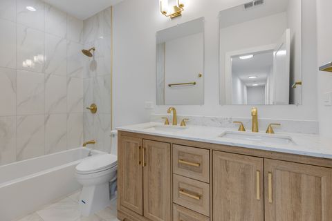Tiny photo for 1522 W Wolfram Street, Chicago, IL 60657 (MLS # 12323600)
