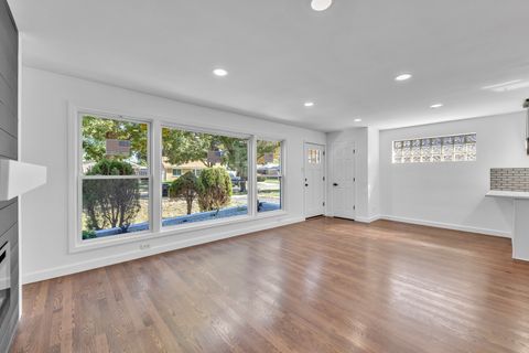 Tiny photo for 7704 S Kilpatrick Avenue, Chicago, IL 60652 (MLS # 12490594)