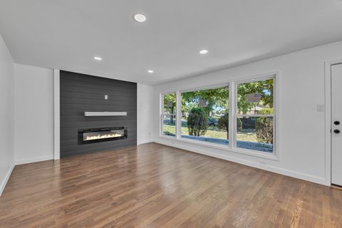 Tiny photo for 7704 S Kilpatrick Avenue, Chicago, IL 60652 (MLS # 12490594)