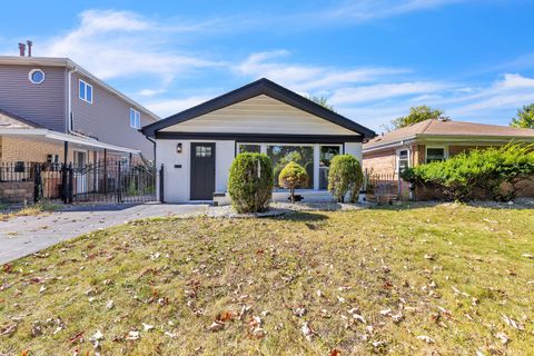 Photo of 7704 S Kilpatrick Avenue, Chicago, IL 60652 (MLS # 12490594)
