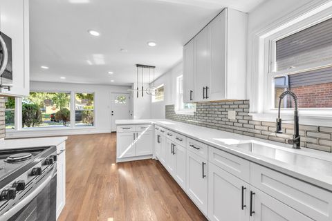 Tiny photo for 7704 S Kilpatrick Avenue, Chicago, IL 60652 (MLS # 12490594)