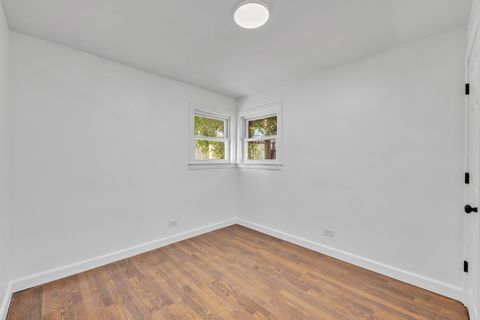 Tiny photo for 7704 S Kilpatrick Avenue, Chicago, IL 60652 (MLS # 12490594)