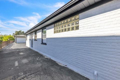 Tiny photo for 7704 S Kilpatrick Avenue, Chicago, IL 60652 (MLS # 12490594)