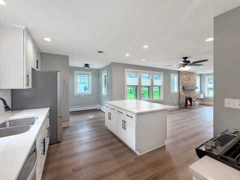 Tiny photo for 1720 W Harrison Street, Freeport, IL 61032 (MLS # 12628835)