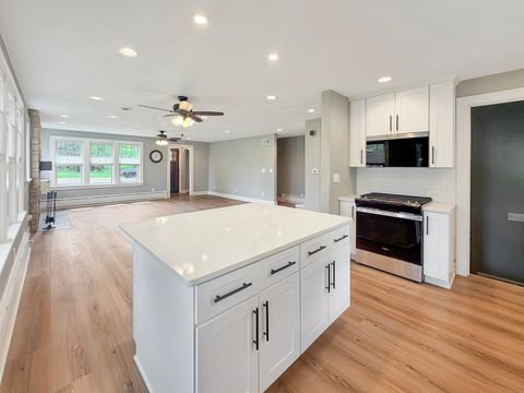 Tiny photo for 1720 W Harrison Street, Freeport, IL 61032 (MLS # 12628835)