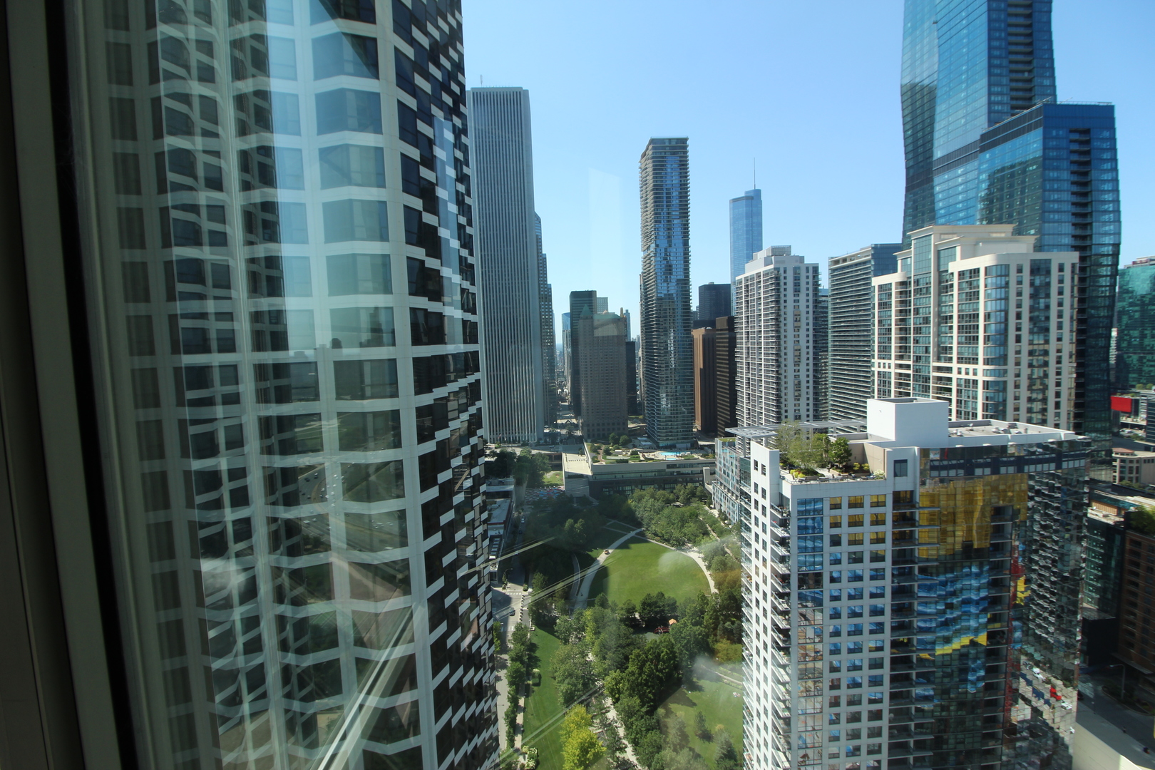 195 N Harbor Drive 4608