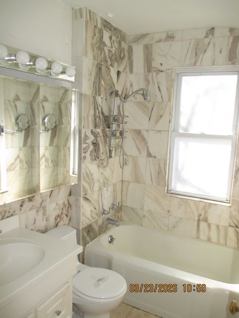 Tiny photo for 914 Jackson Avenue, River Forest, IL 60305 (MLS # 12610643)