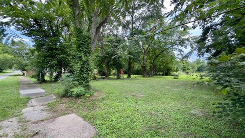 Tiny photo for 308 E Manila Street E, West Frankfort, IL 62896 (MLS # 100539073)