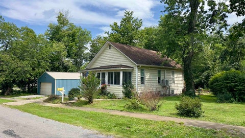 Photo of 308 E Manila Street E, West Frankfort, IL 62896 (MLS # 100539073)