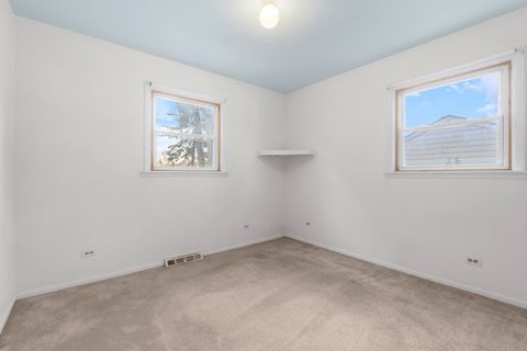 Tiny photo for 819 S Fairfield Avenue, Lombard, IL 60148 (MLS # 12429650)
