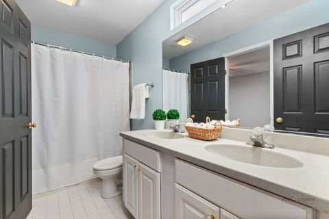 Tiny photo for 597 Treetop Lane, Gurnee, IL 60031 (MLS # 12560010)