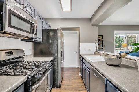 Tiny photo for 826 Shakespeare Drive #30, Grayslake, IL 60030 (MLS # 12706141)