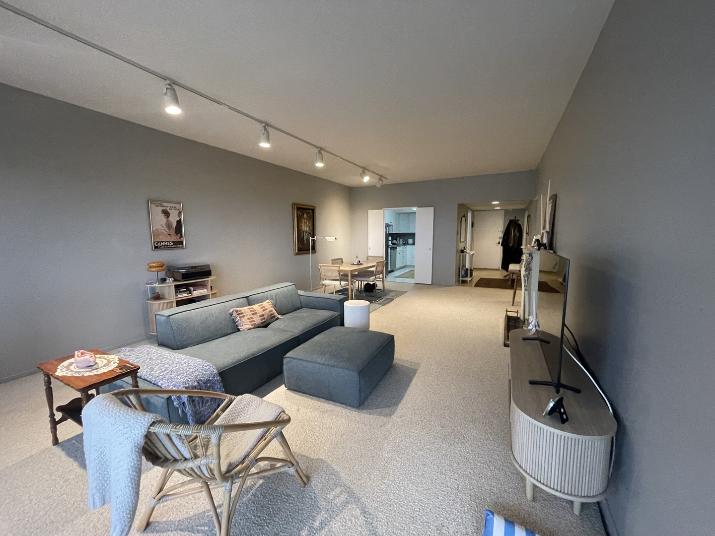 175 E DELAWARE Place 4503