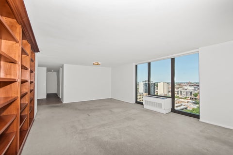 Tiny photo for 2500 N Lakeview Avenue #2105, Chicago, IL 60614 (MLS # 12715621)
