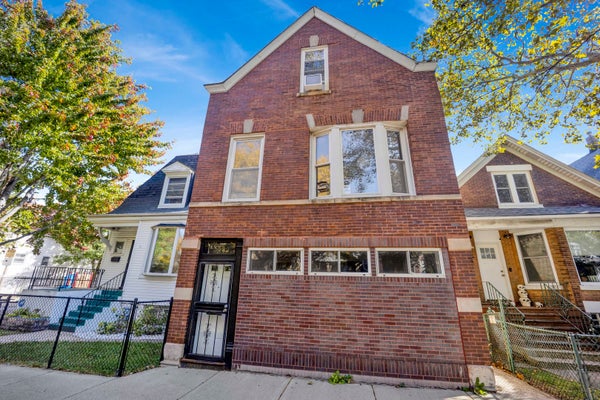 2937 N WASHTENAW AVE # 1, CHICAGO, IL 60618 - Image d841d0e3779d773eda47834ce2bd5cf9/183939710